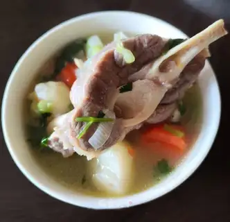 Carrot horse-to-hoe goat soup