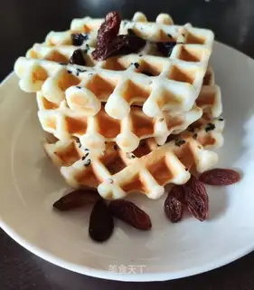 raisin waffles