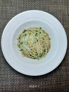 White bean sprouts