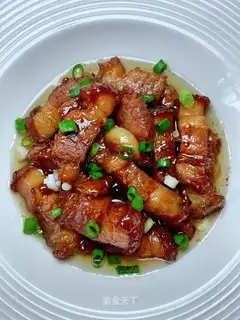 Red charred meat