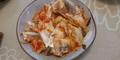 Garlic sauce, steamed fish head