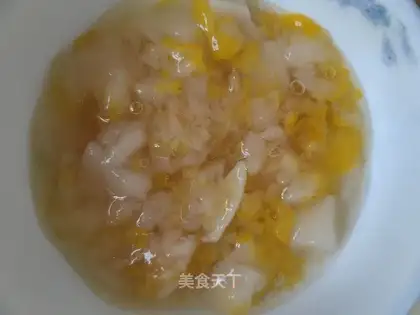 Golden Ear lily soup