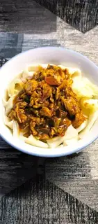 Egg-creamed pepper sauce