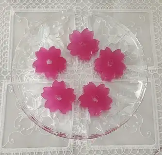 Creative cherry pig-skin freezing