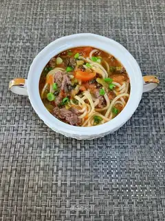 Ketchup beef noodles