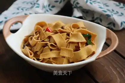 Spicy sauce, tofu skin