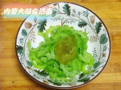 Honey bitter melon