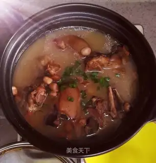 Peanut mahjong hoof soup