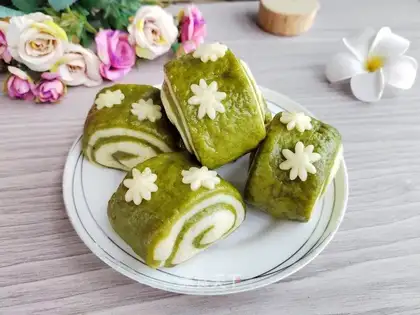 Little daisies, double-coloured buns