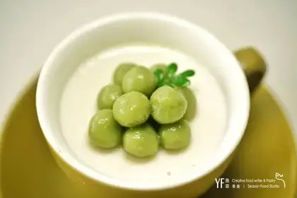 Coconut grapes
