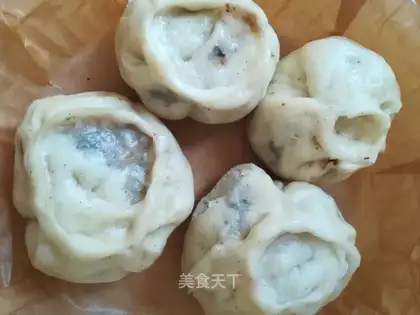A walnut egg bun