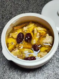 Ishi Zeng root chicken soup