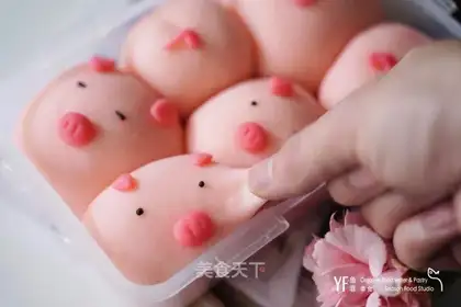 Squeeze the pig's snow
