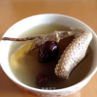 Five fingers of peach pigeon soup