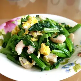 Shrimp fried spinach poles