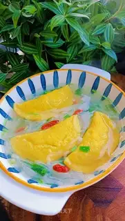 Egg dumpling soup