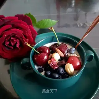 Cherry blueberry yogurt bowl