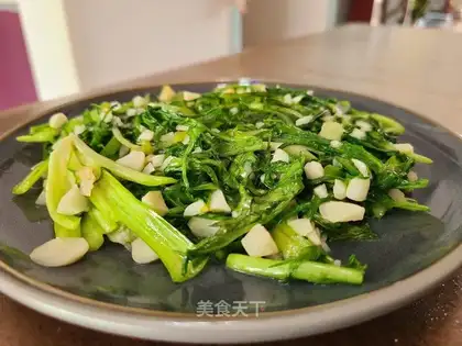 Garlic daisies