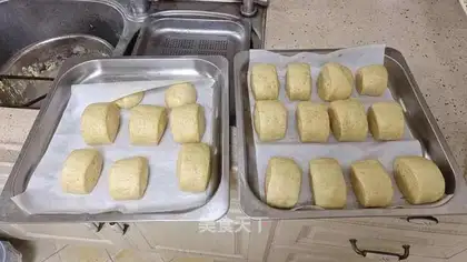 Sugarless egg milk buns