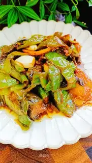 Spry pepper and eggplant