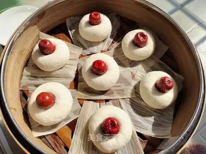 Soybean date buns