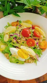 quinoa vegetable salad