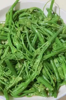 Garlic broccoli
