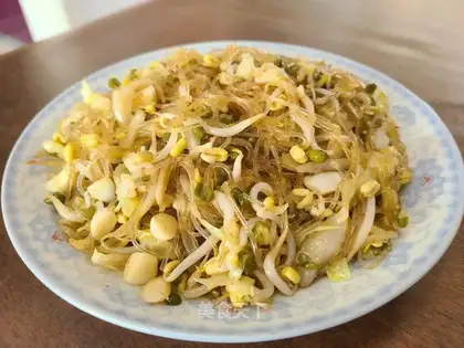 A green bean sprouts fan