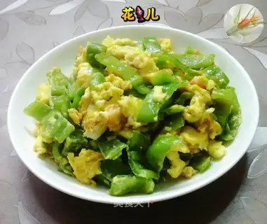Rice eggs with green pepper