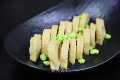 The fragrance of a sour chicken