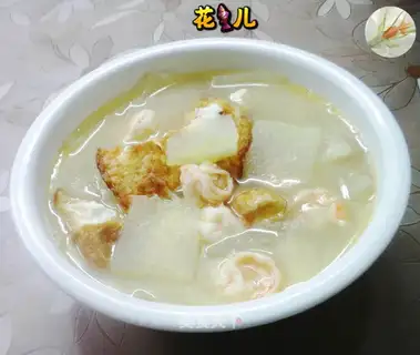 Shrimp fried eggs and melon soup