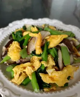 Cream mushroom fried eggs