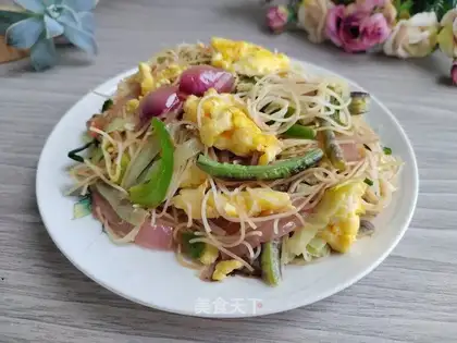 Soybeans, fried rice noodles