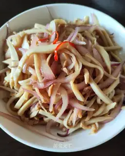 Almond onion onions