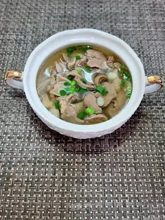 Skinny pig heart soup