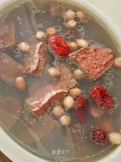 Pond duck blood soup