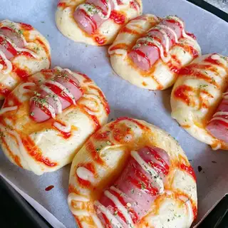 Sausage bread