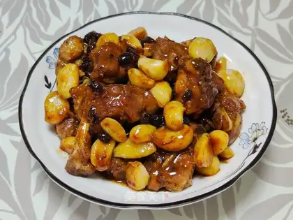 Garlic pig bones