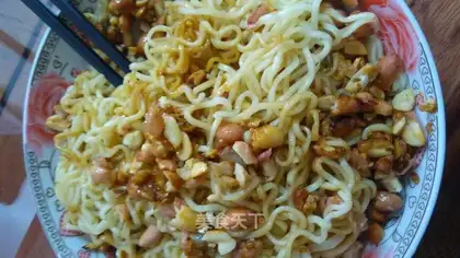 Peanut noodles