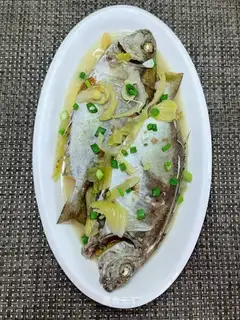 Sour pickles, mashed fish
