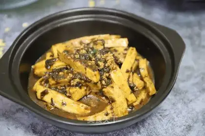 Scrambled chicken