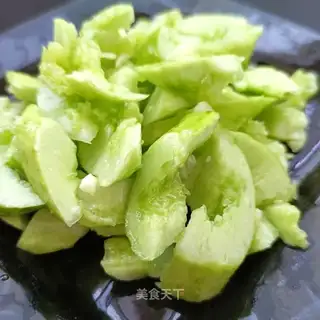Take the jade cucumber