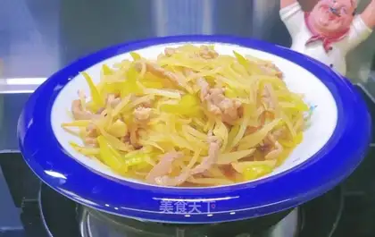 Spicy potato fried meat