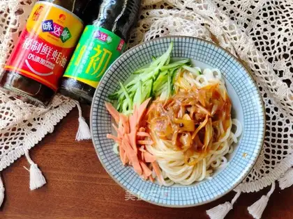 Old Beijing sauce noodles