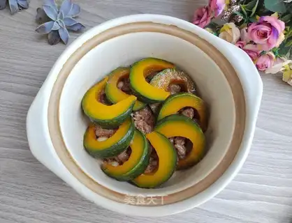 Pumpkin with garlic beef