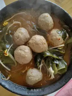 Spicy beefball soup