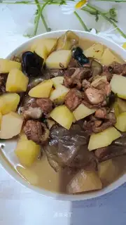Potato pink chicken