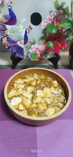 The onions are burning the tofu