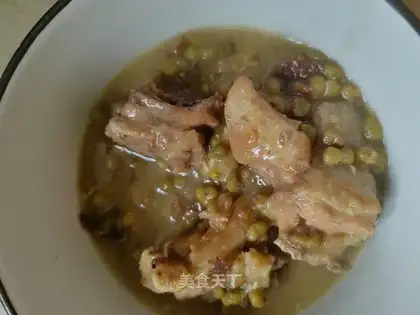 Bone green bean soup