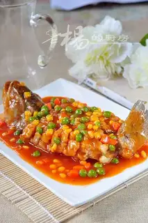 Perch in tomato sauce